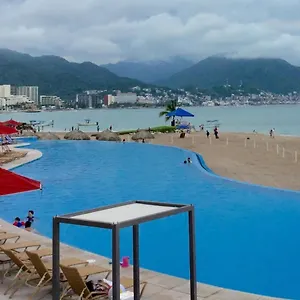 Grand Venetian Apartment Puerto Vallarta